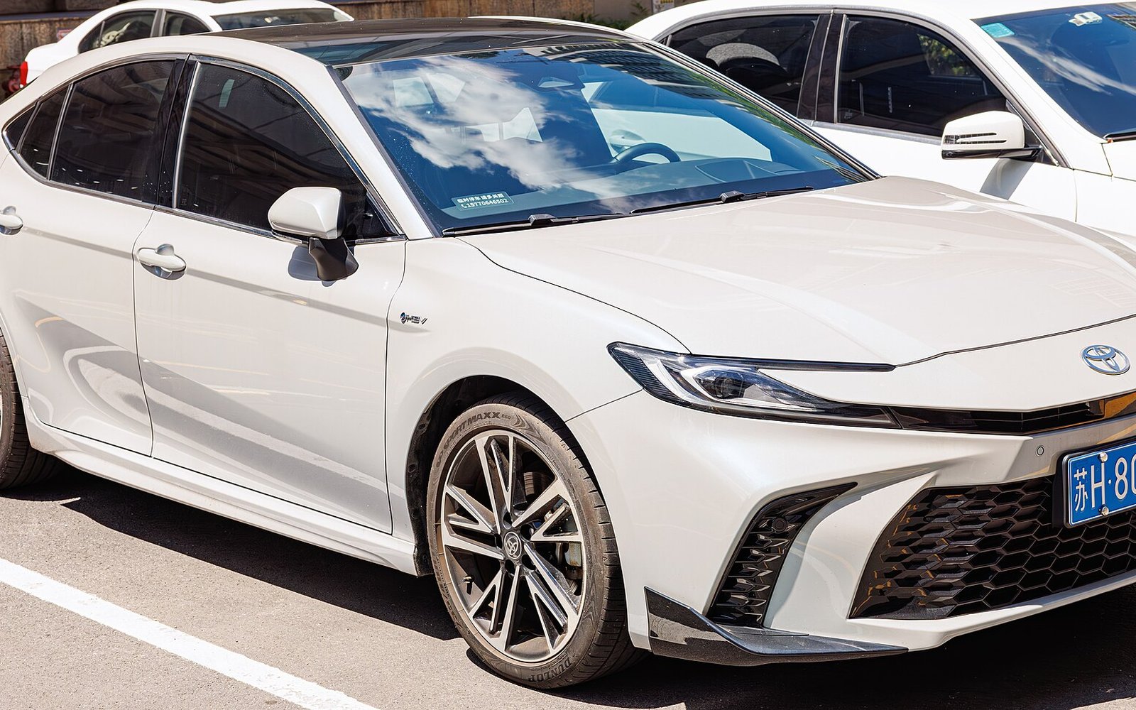Аренда Toyota Camry 2025 в Дубае