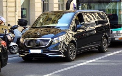 Аренда Mercedes-Benz V250 2023 в Дубае