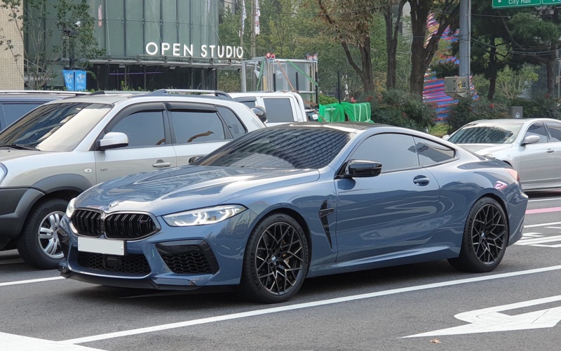 BMW M8 2024 в аренду в Дубае