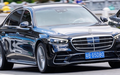 Аренда Mercedes-Benz S500 2023 в Дубае