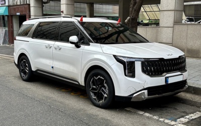 Аренда Kia Carnival 2025 в Дубае