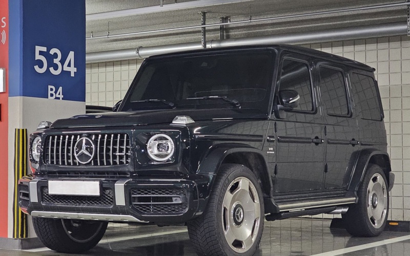 Mercedes Benz G63 AMG Double Night Package 2025 do wynajęcia w Dubaju