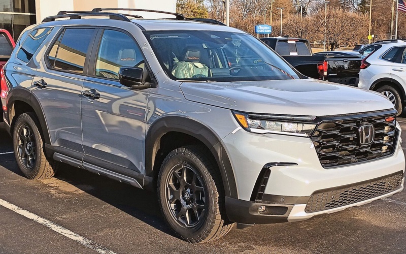 Honda Pilot 2024 в аренду в Дубае
