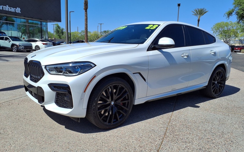 BMW X6 M50i 2025 в аренду в Дубае