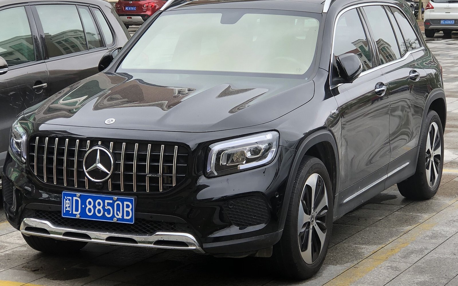 Аренда Mercedes-Benz GLB 200 2025 в Дубае