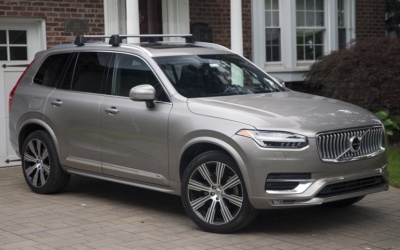 Аренда Volvo XC90 B5 2024 в Дубае