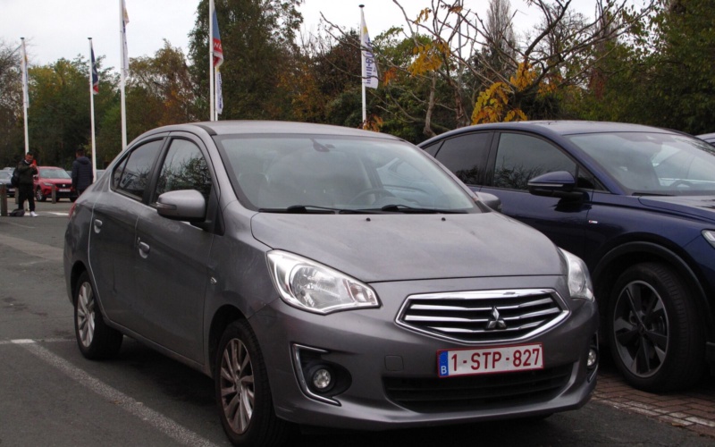 Mitsubishi Attrage 2024 de alquiler en Dubái