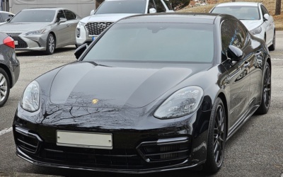 Аренда Porsche Panamera Platinum Edition 2024 в Дубае
