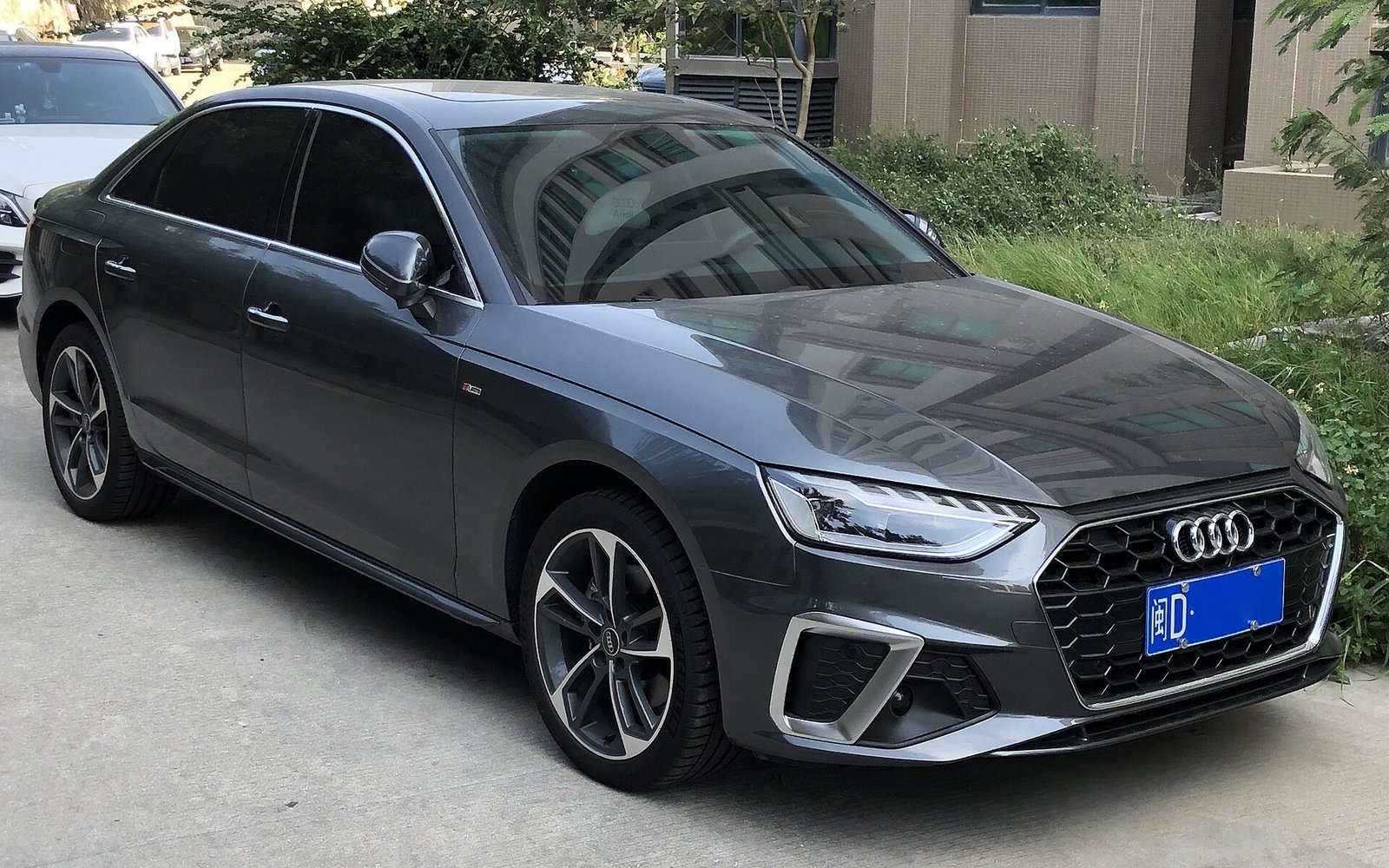 Аренда Audi A4 40 TFSI 2025 в Дубае
