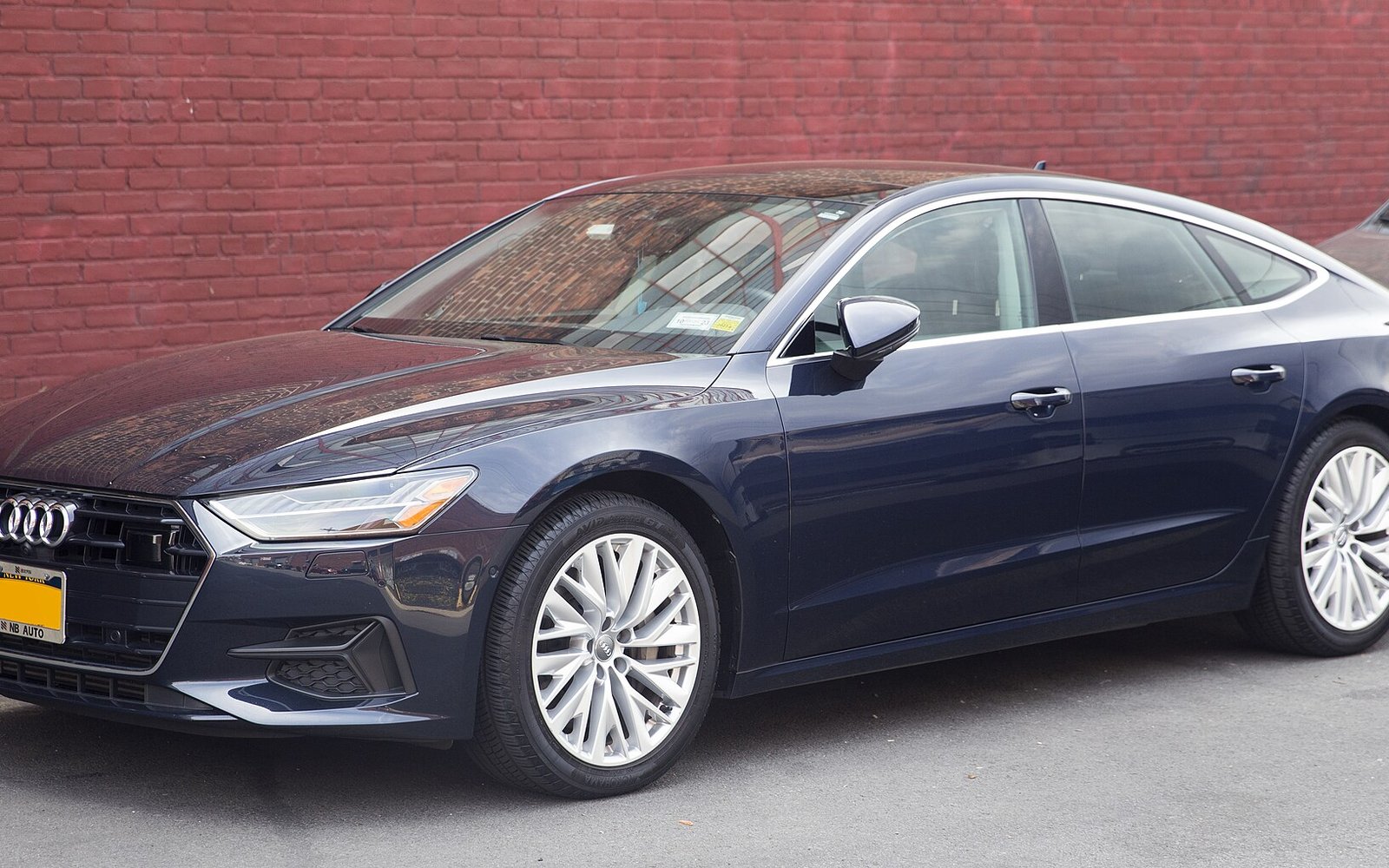 Audi A7 55 TFSI 2024 в аренду в Дубае