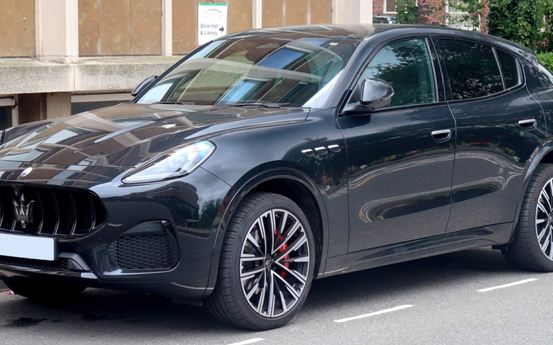 Maserati Grecale GT 2024 в аренду в Дубае