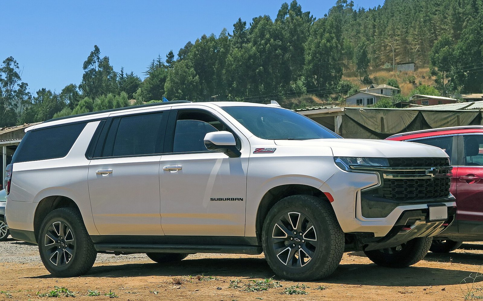 Аренда Chevrolet Suburban 2024 в Дубае