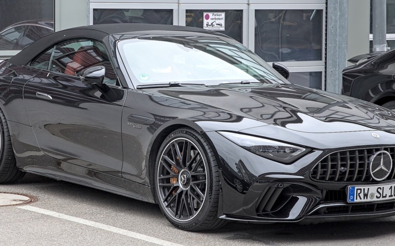 Mercedes-AMG SL 55 2023 в аренду в Дубае