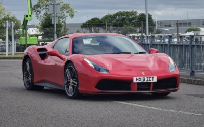 Аренда Ferrari 488 Spider 2019 в Дубае