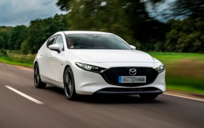 Rent Mazda 3 2023 in Dubai